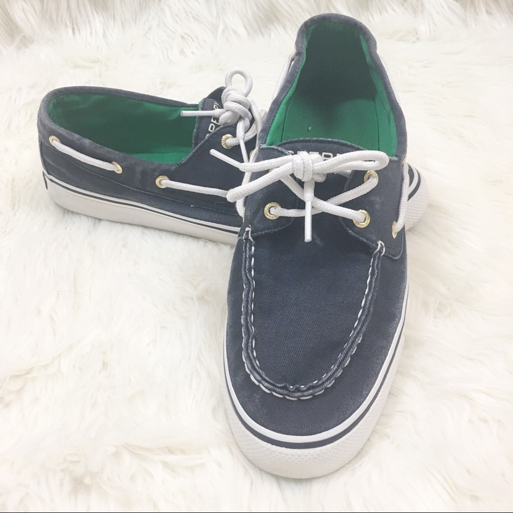 ⤵️$24 Sperry Boat Shoes Women's Canvas Shoes - 9M